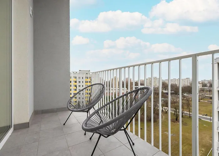 Stylish Apartment With Balcony 7Th Floor By Noclegi Renters