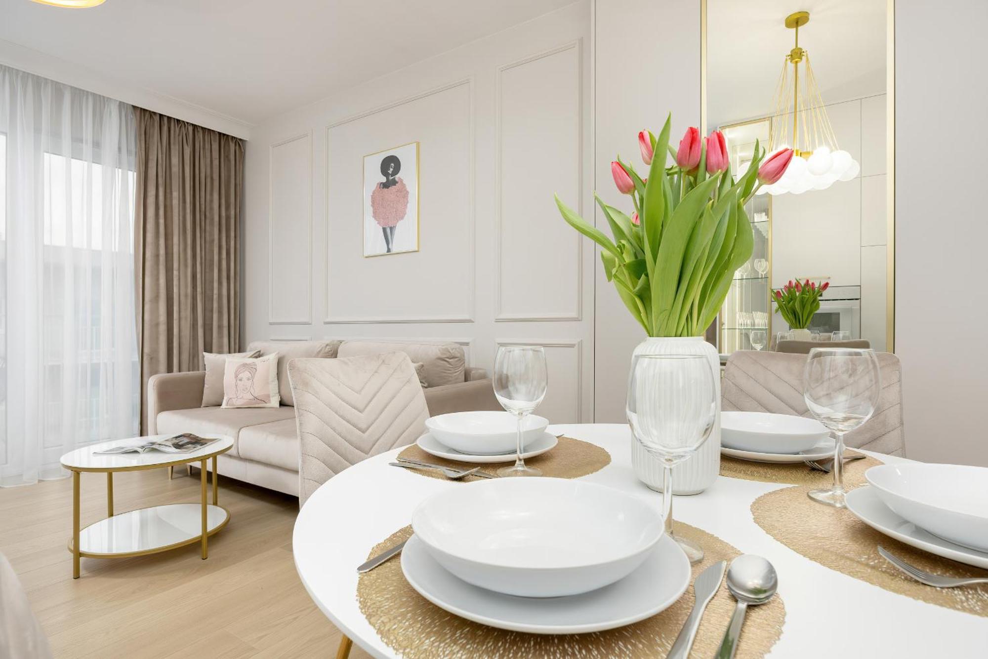 Stylish With Balcony 7th Floor By Renters * Varsovia